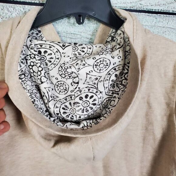 Maurices Women’s Hoodie Jacket Size XL Beige Button Front Zip Hybrid Sweatshirt - Picture 5 of 7